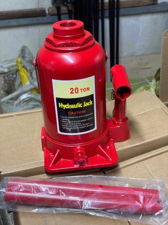 Kích đội rỗng tâm 20T kèm trục ren ép bạc vào